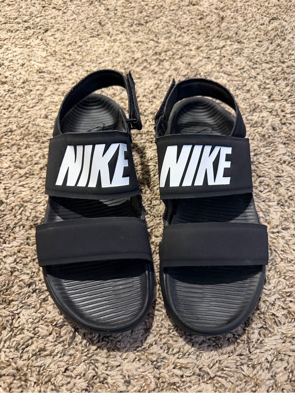 Nike Women’s Black Adjustable Sandals